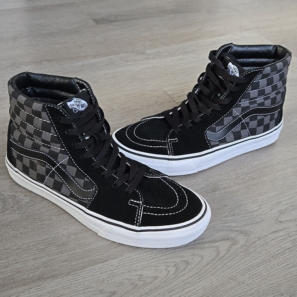 Vans Sk8 Hi Black and Gray Checkered Skate Shoes for (Men Sz 7.0) (Women Sz 8.5)